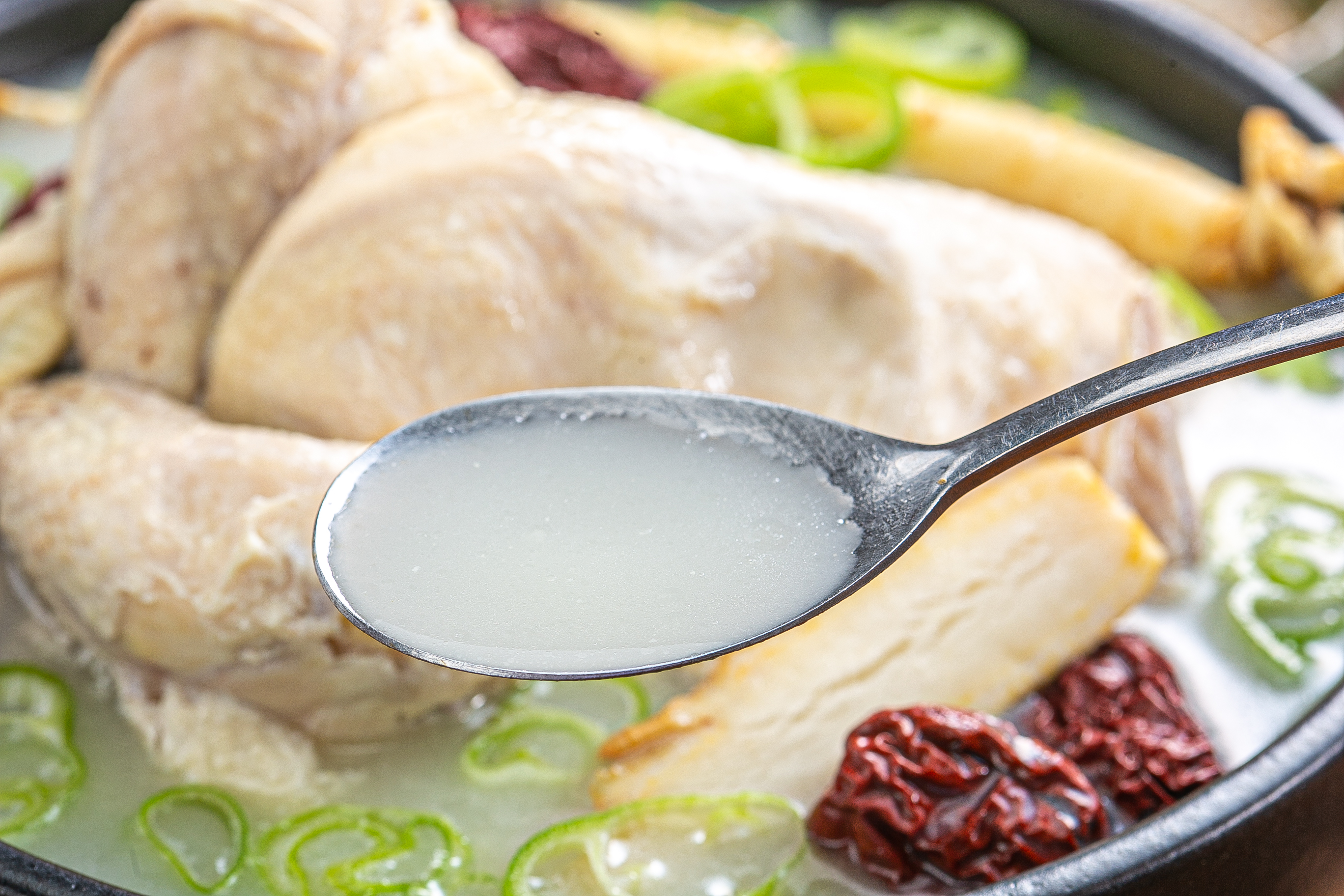 제철밥상 100% 국내산 수제 삼계탕 1.3kg 이미지 8