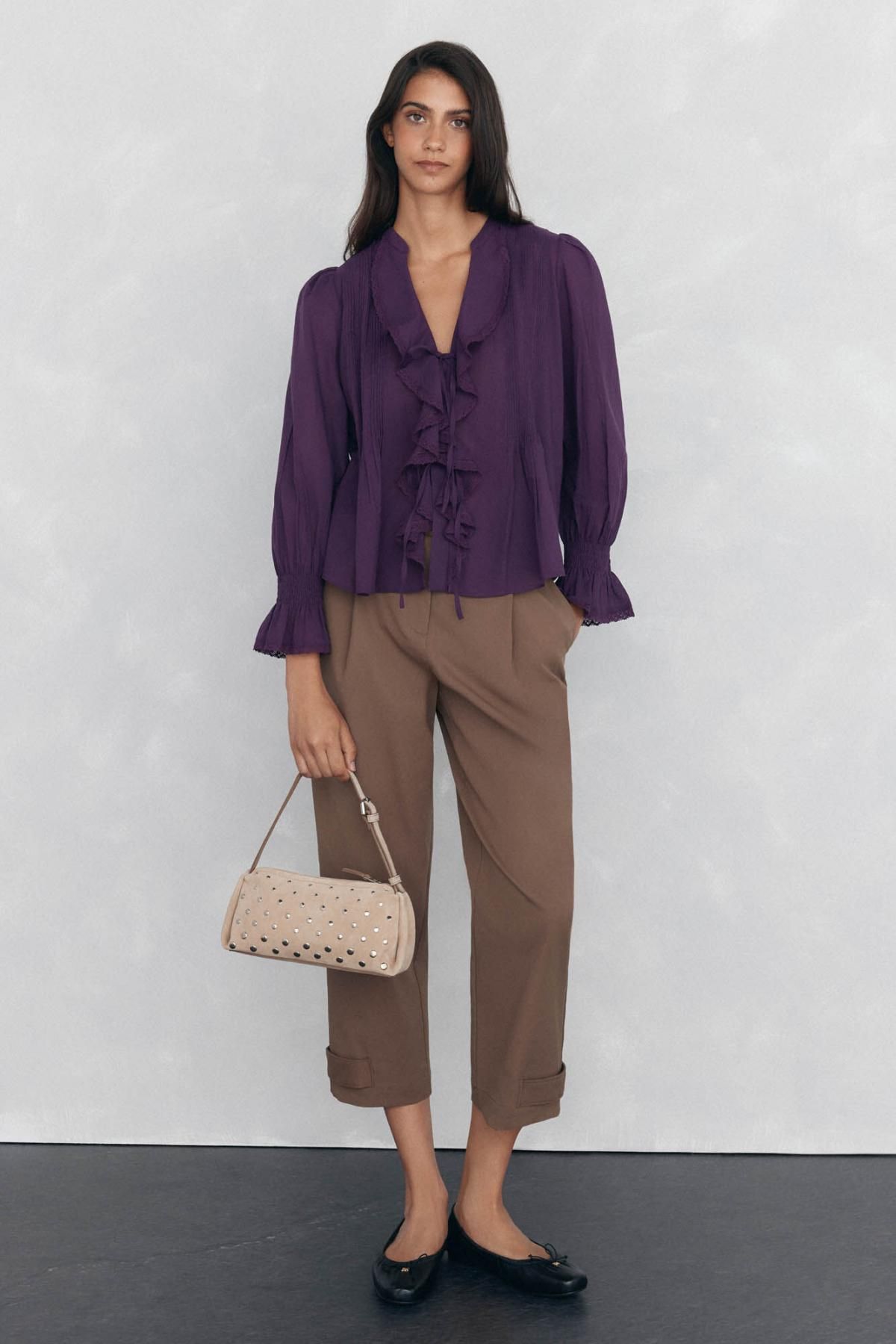 페드로 델 이에로 로맨틱 프릴 블라우스 퍼플 6632949 MORADO - 상세 이미지 4