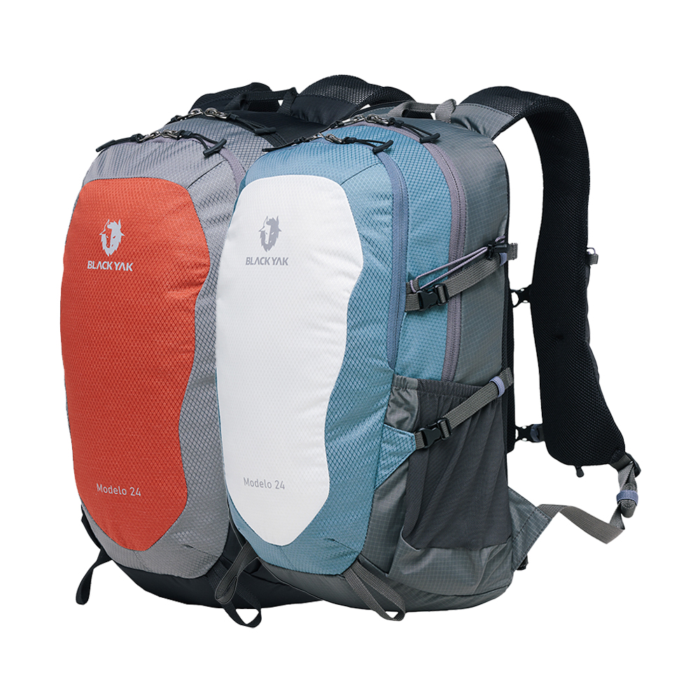블랙야크 등산가방 경량배낭 24리터 트레킹백팩