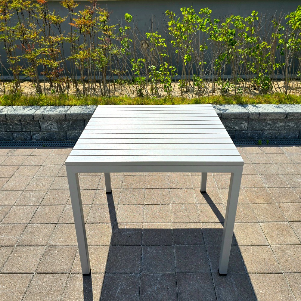 마레 야외테이블 플라스틱 철제 카페 야외 테이블