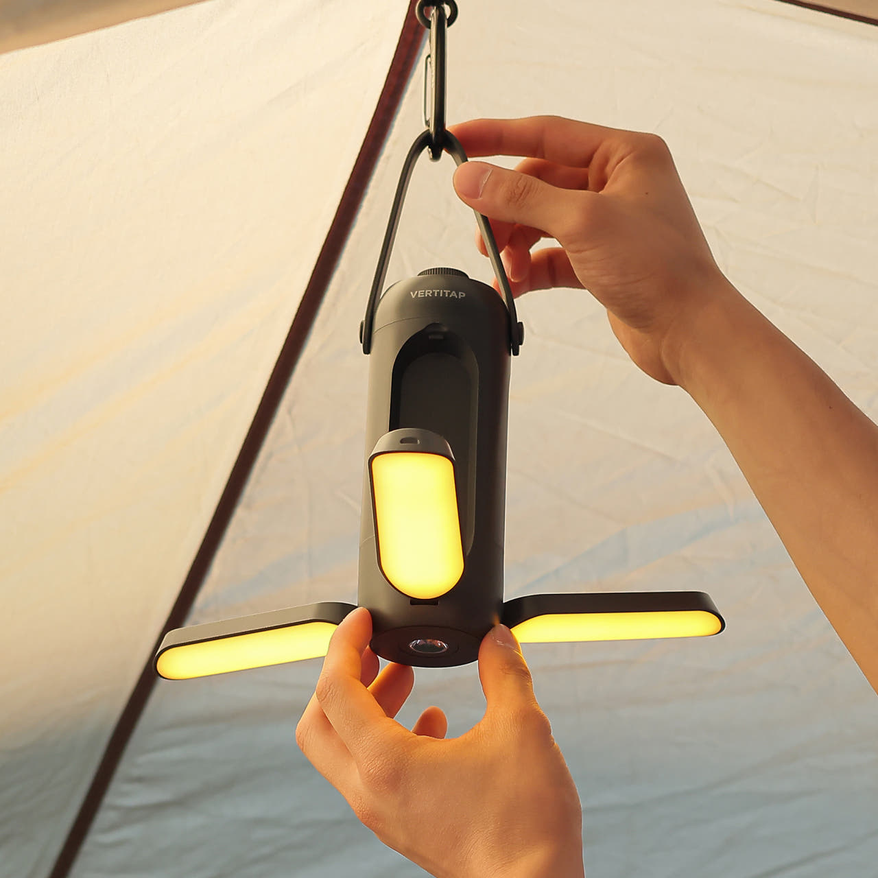 버티탭 윙라이트 캠핑랜턴 LED작업등 충전식조명 텐트조명 감성랜턴 렌턴충전식 감성램프