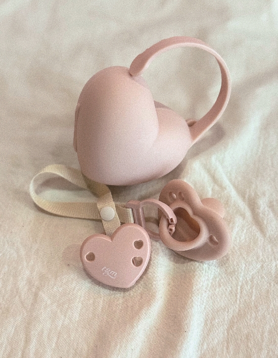 티지엠 하트 쪽쪽이 케이스 노리개 휴대용 노리개 위생 보관 고리형 외출용