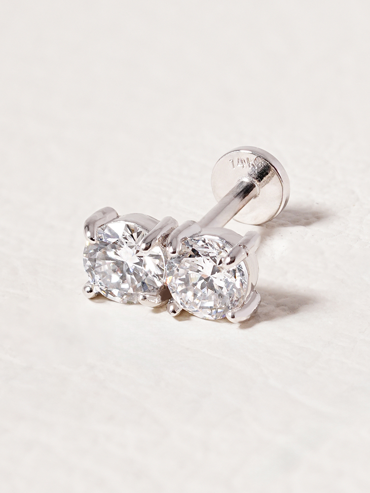 [0.8mm]14K 인터널 랩 다이아몬드 트윈 스터드 라블렛 피어싱 귀걸이 - 상품 이미지