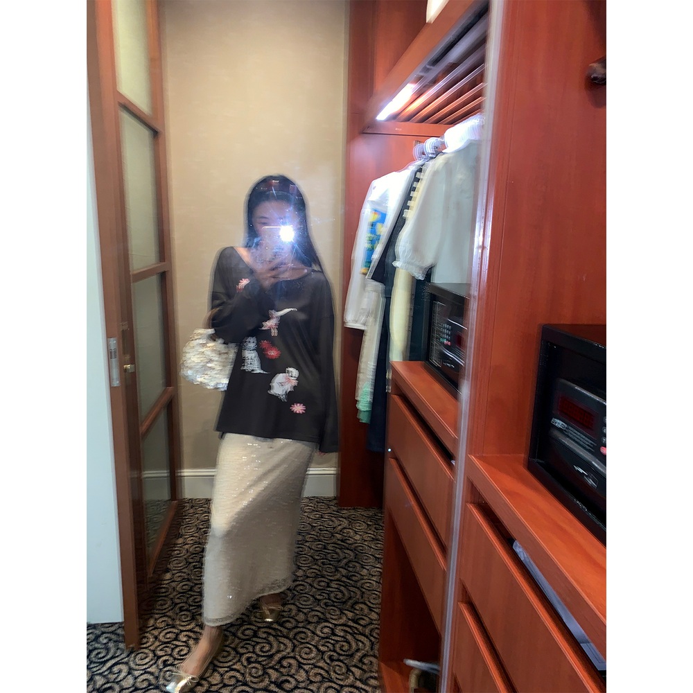스팽글비즈망사 밴딩 롱스커트 뒷트임 데일리 캐주얼 예쁜핏 디자인 봄여름 베이지샴페인 - 상세 이미지 3