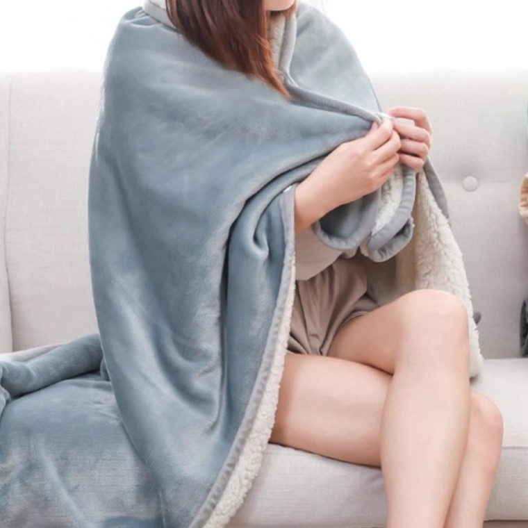 똑딱이무릎담요 망토담요 블랭킷 극세사 밍크 담요 캠핑담요 똑딱이 망토 - 상품 이미지