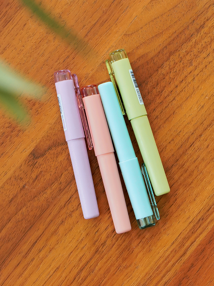 리훈 톤다운캄다운 하이라이터 연한 형광펜 4색 세트 암기펜