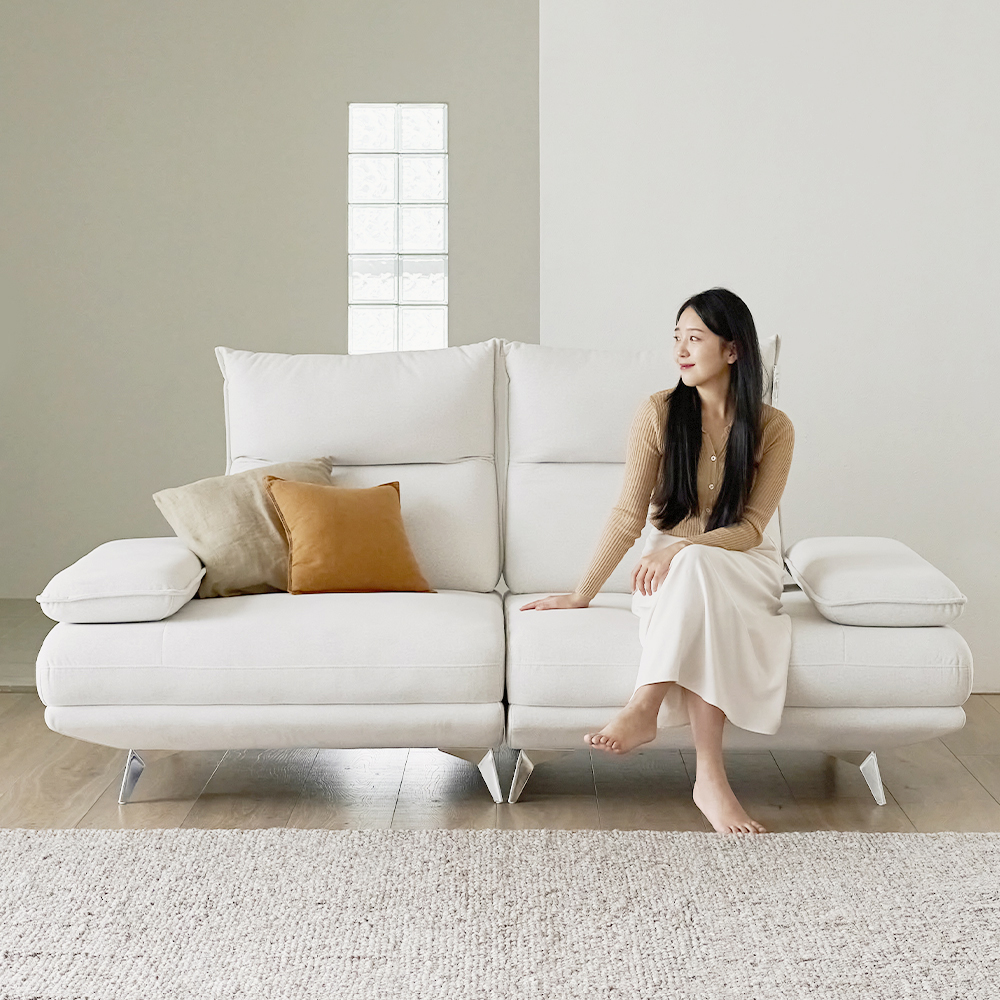 [웰퍼니쳐] 빅토리아 넓은 코모도 패브릭 등받이 팔걸이 스윙 소파 3인용