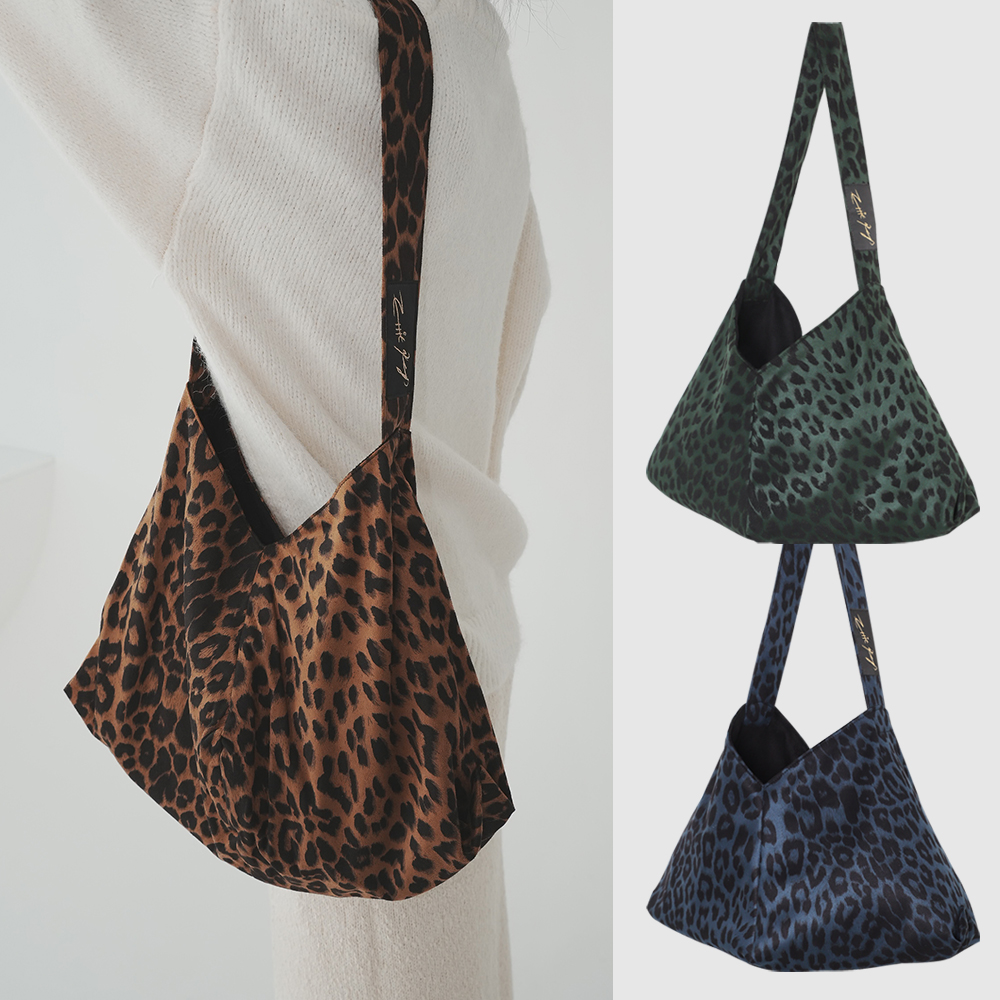 [애리키스]윈터 번들 레오파드 에코백 /스웨이드 호피가방