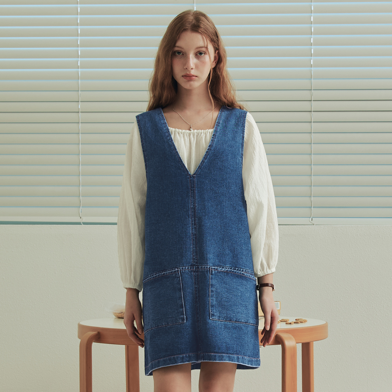 [제로스트릿] 스티치 브이넥 데님 원피스 STITCH V-NECK DENIM ONE-PIECE / BLUE - 상세 이미지 2