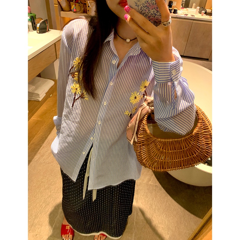 꽃스팽글자수포인트 블루스트라이프 셔츠 루즈핏 얇은 봄여름 캐주얼 예쁜 디자인 - 상세 이미지 4