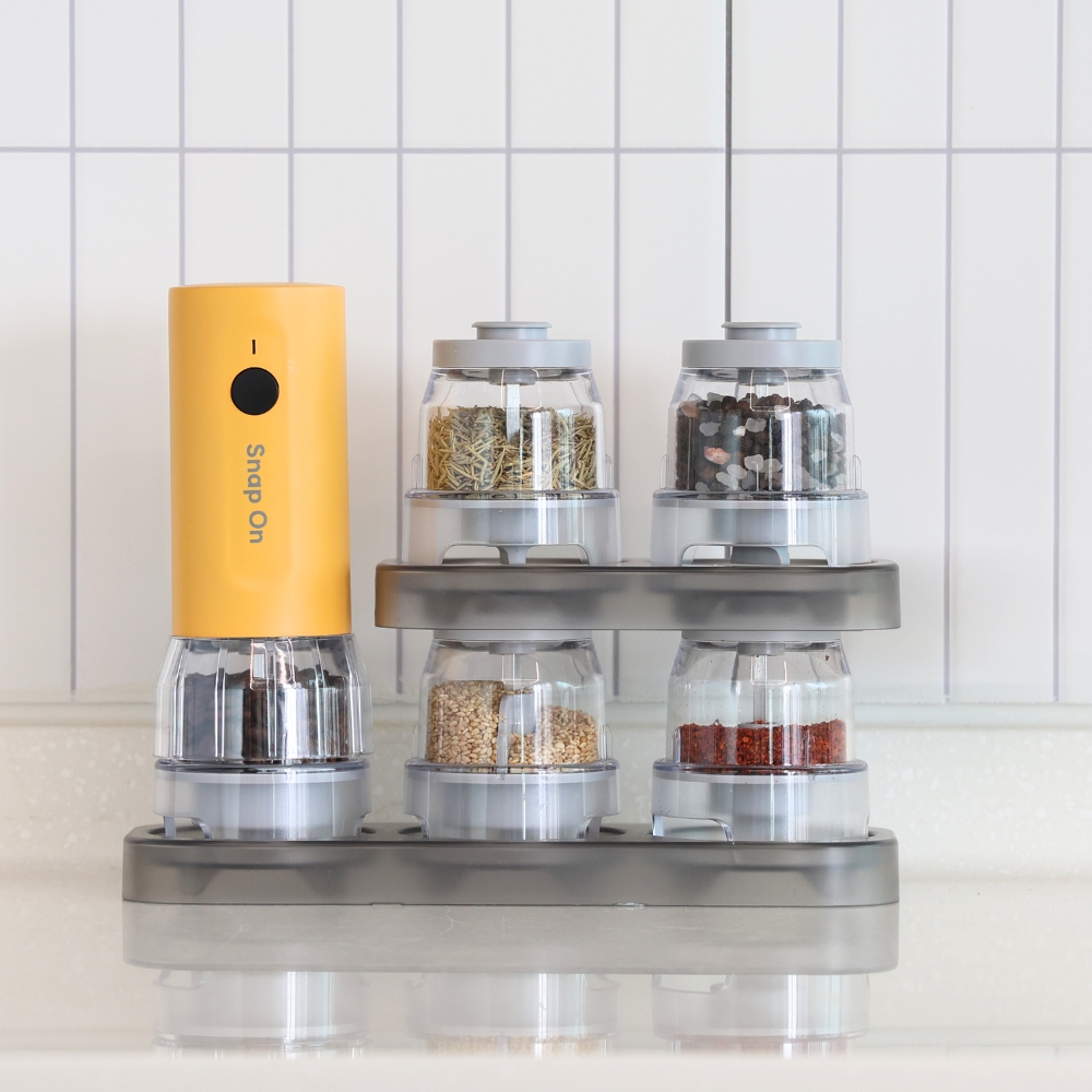 [디클] 5in1 스냅온 전동 후추 자동 그라인더 소금 후추그라인더 충전식 보틀5개+거치대