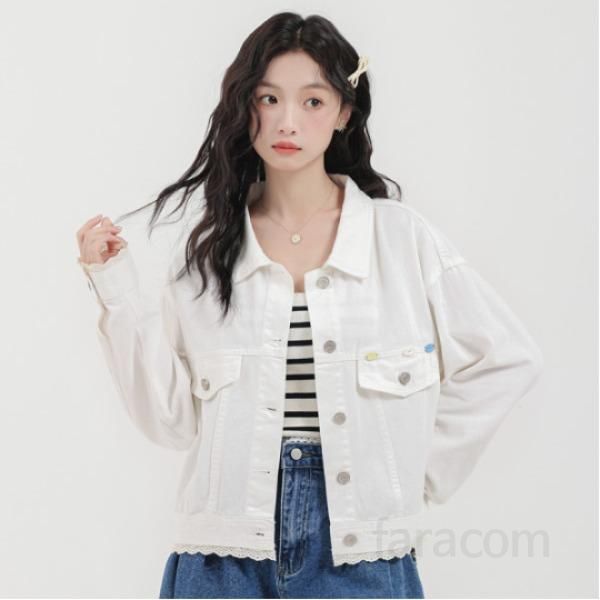 여성 레이스 스티칭 화이트 데님 재킷 오버핏 루즈핏 자켓 스타일리시한 데일리 아우터 봄 가을 간절기용 캐주얼 착용감 좋은 코디용 - 상품 이미지