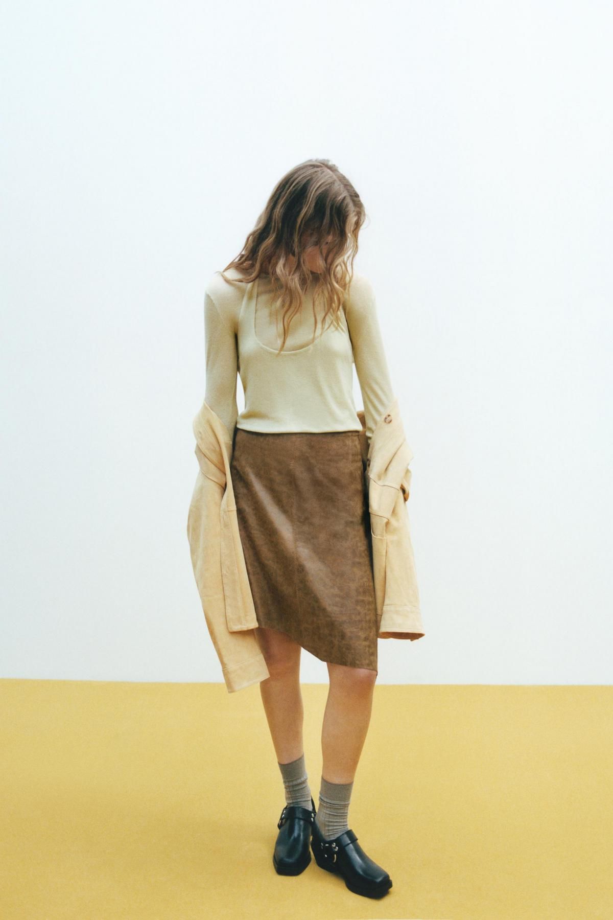 자라 비대칭 레더 미디 스커트 5479/500 DARK CAMEL - 상세 이미지 2