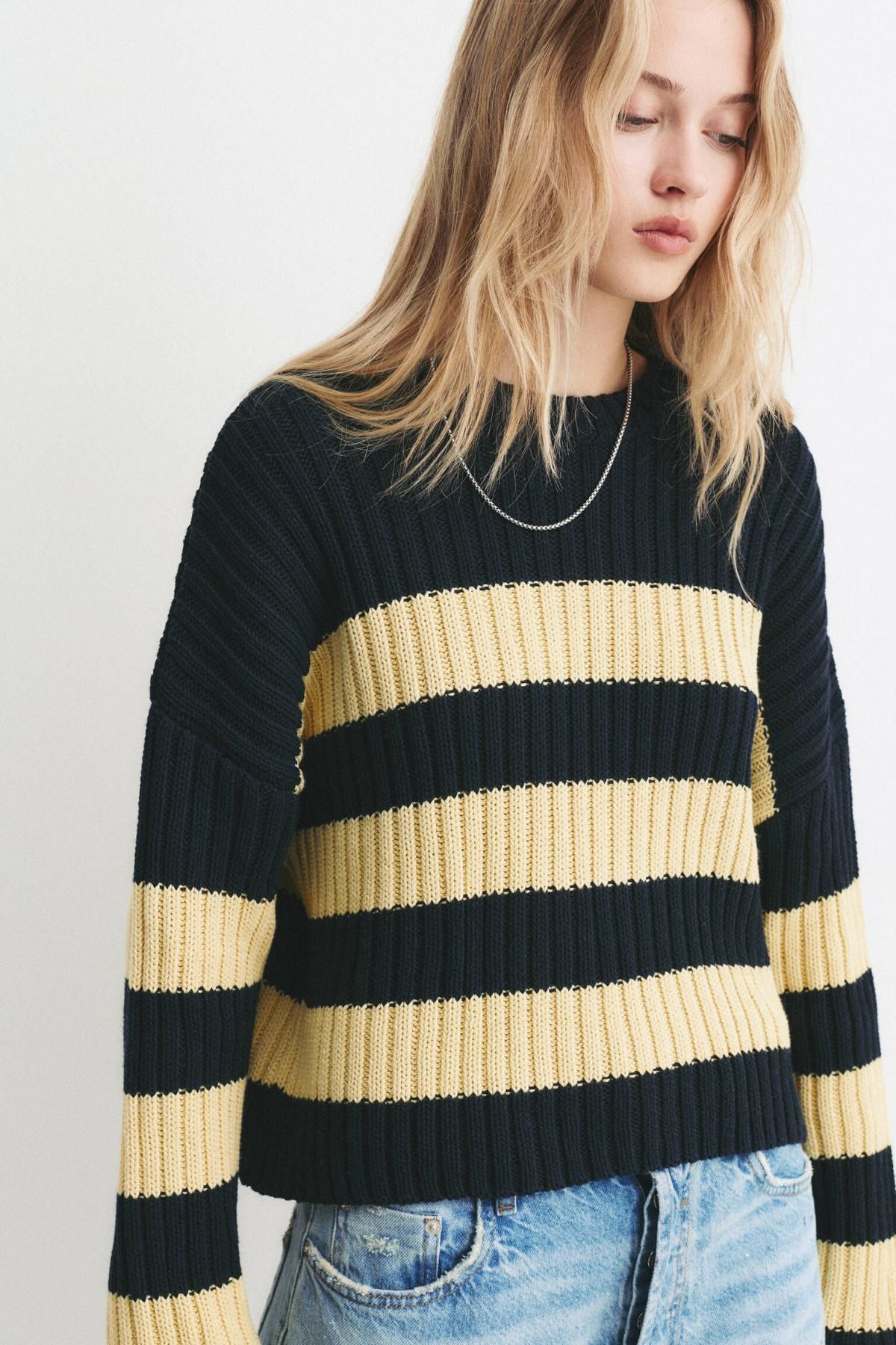 풀앤베어 스트라이프 라운드넥 니트 스웨터 7550/364 DARK NAVY - 상세 이미지 4