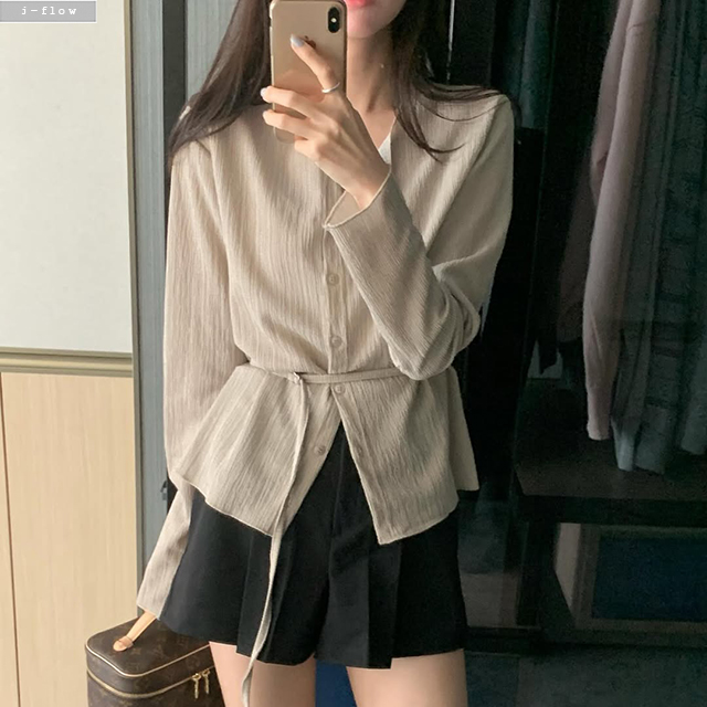 소이르 라운드 플리츠 스트랩 가디건 3col 가을 봄 스판 버튼 슬림 데일리 제이플로우 - 상품 이미지