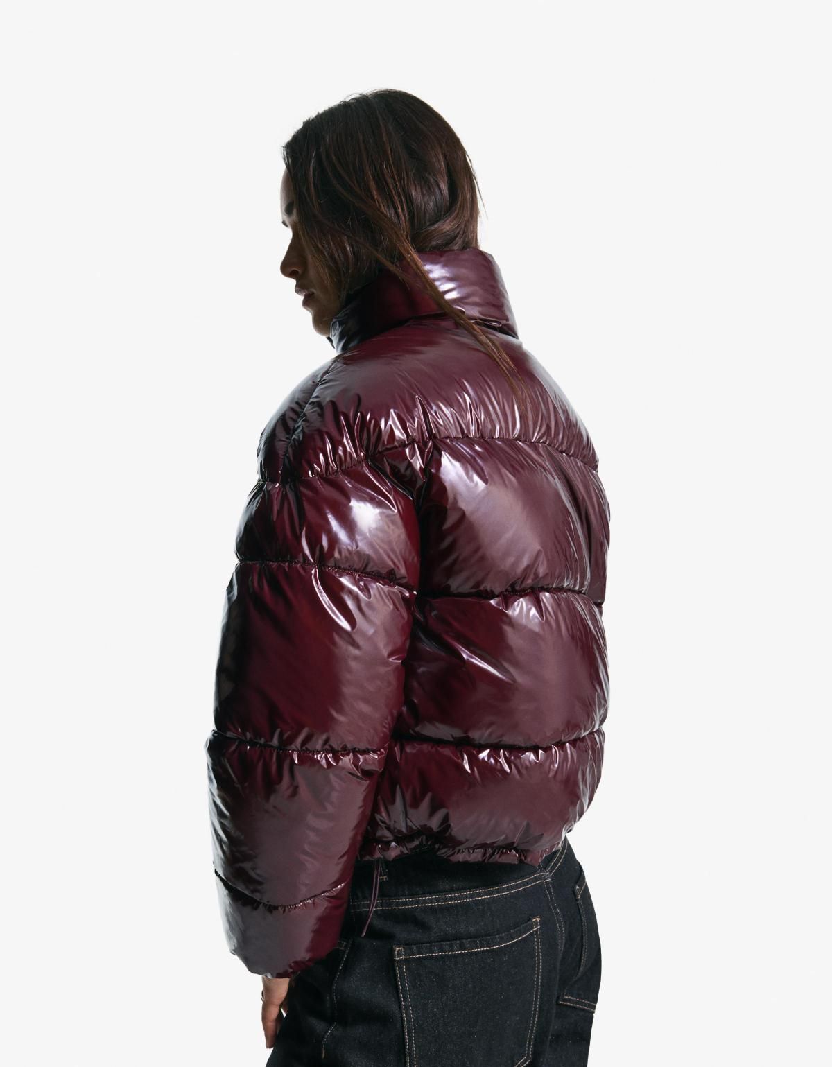 버쉬카 테크니컬 비닐 이펙트 숏패딩 6614/228 BURGUNDY - 상세 이미지 5