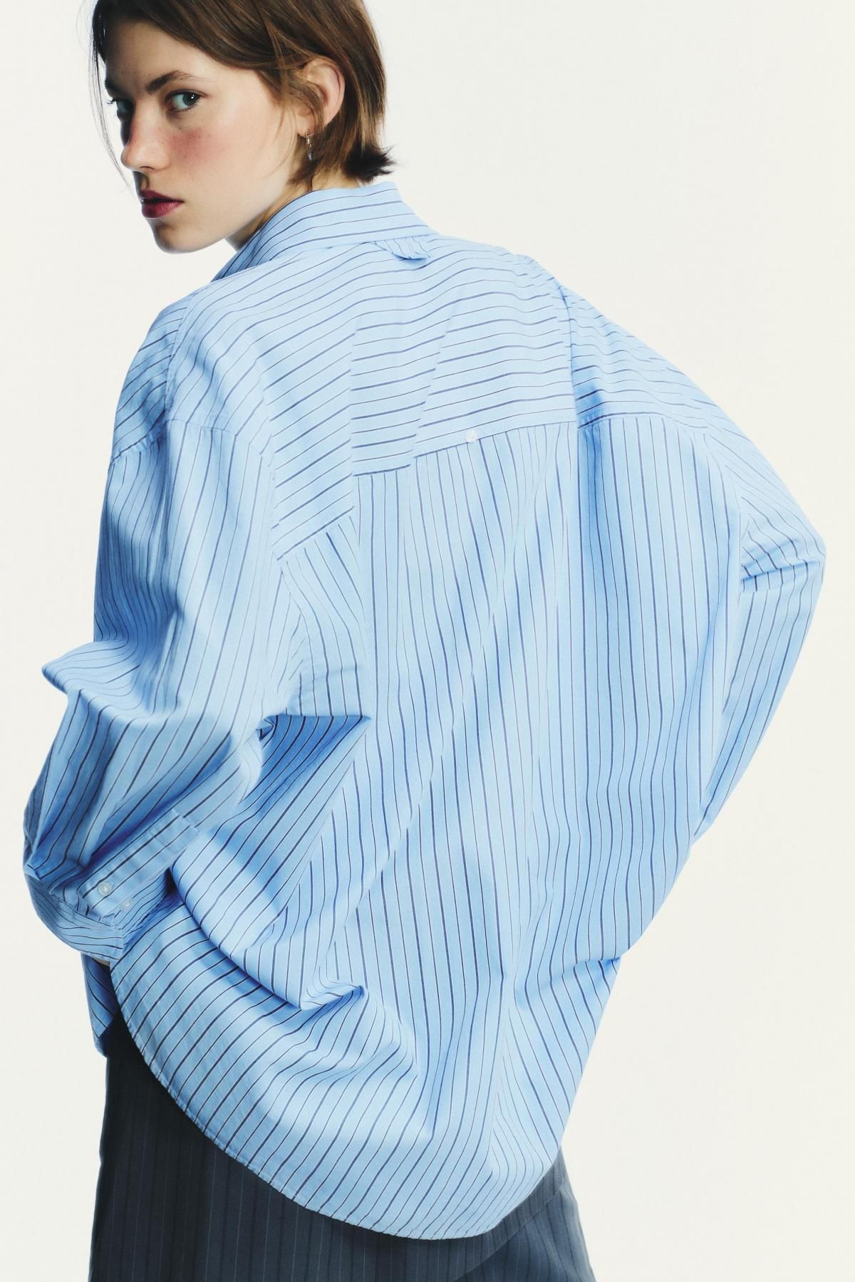 자라 오버사이즈 스트라이프 테크니컬 포플린 셔츠 0975/111 BLUE / NAVY - 상세 이미지 5