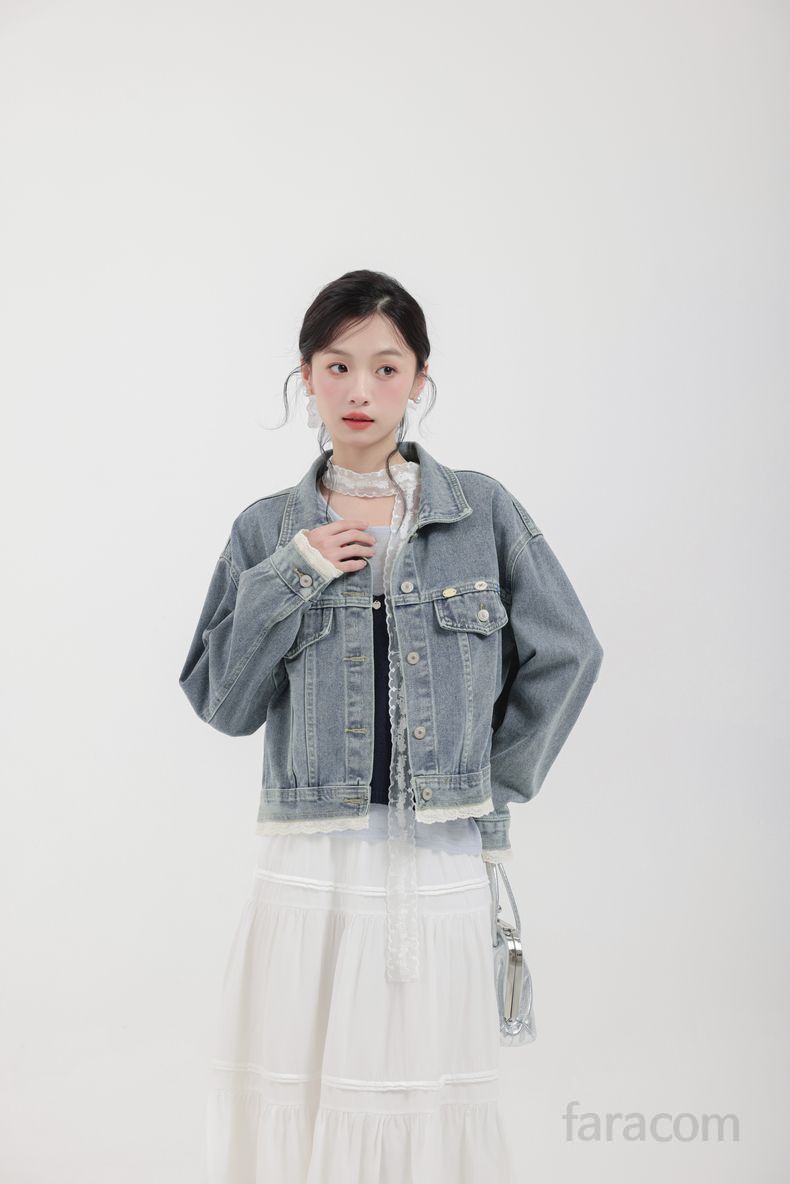 여성 레이스 스티칭 화이트 데님 재킷 오버핏 루즈핏 자켓 스타일리시한 데일리 아우터 봄 가을 간절기용 캐주얼 착용감 좋은 코디용 - 상세 이미지 5