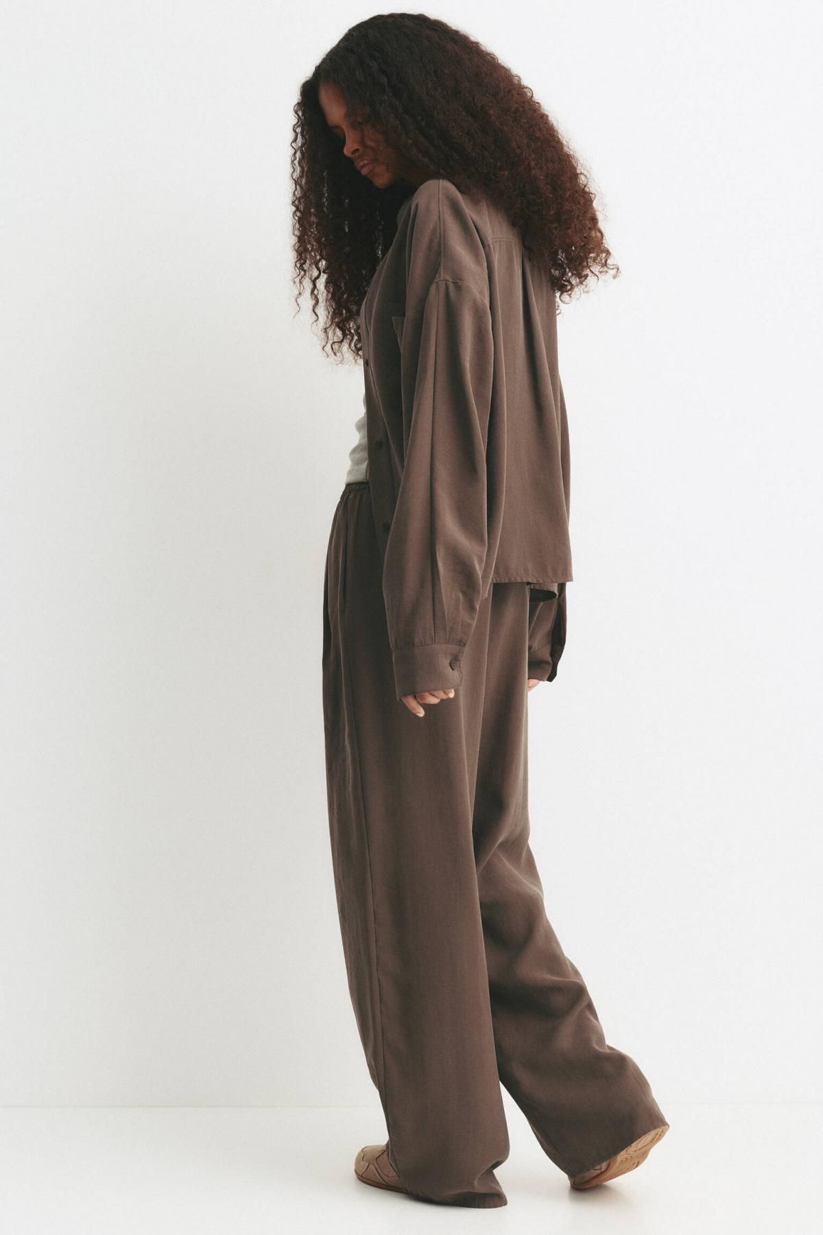 풀앤베어 테크니컬 다트 스마트 와이드 팬츠 7675/389 BROWN - 상세 이미지 3