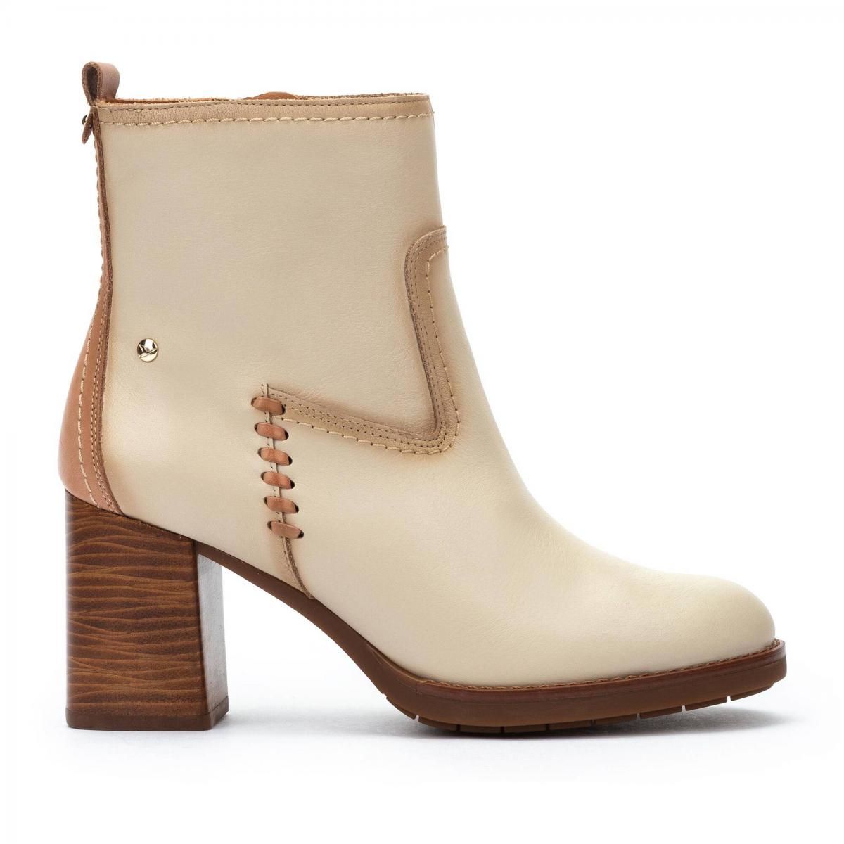피콜리노스 프리미엄 아이보리 힐 앵클부츠 PALENCIA W9U-8945C1 MARFIL - 상품 이미지