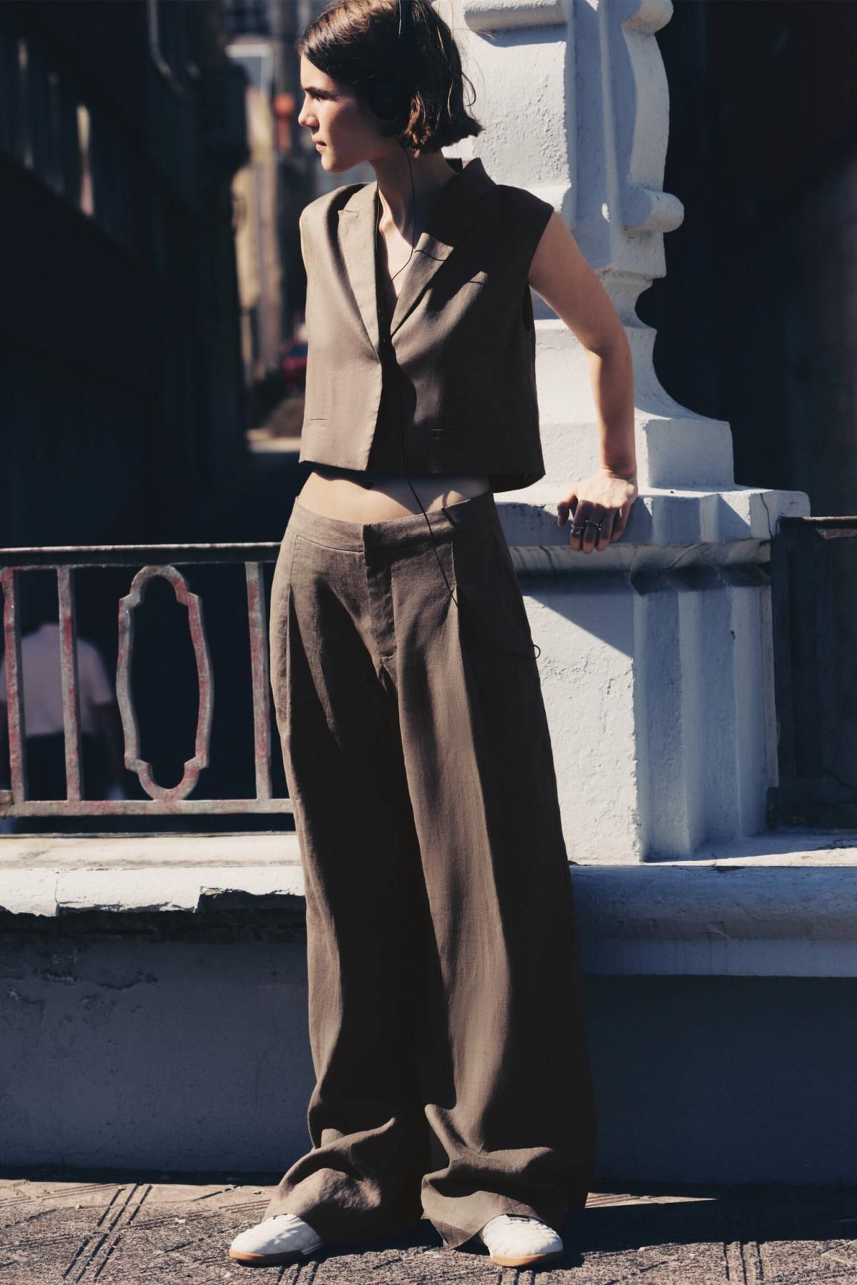 풀앤베어 내추럴 린넨 와이드 플리츠 팬츠 7675/326 TAUPE - 상세 이미지 2