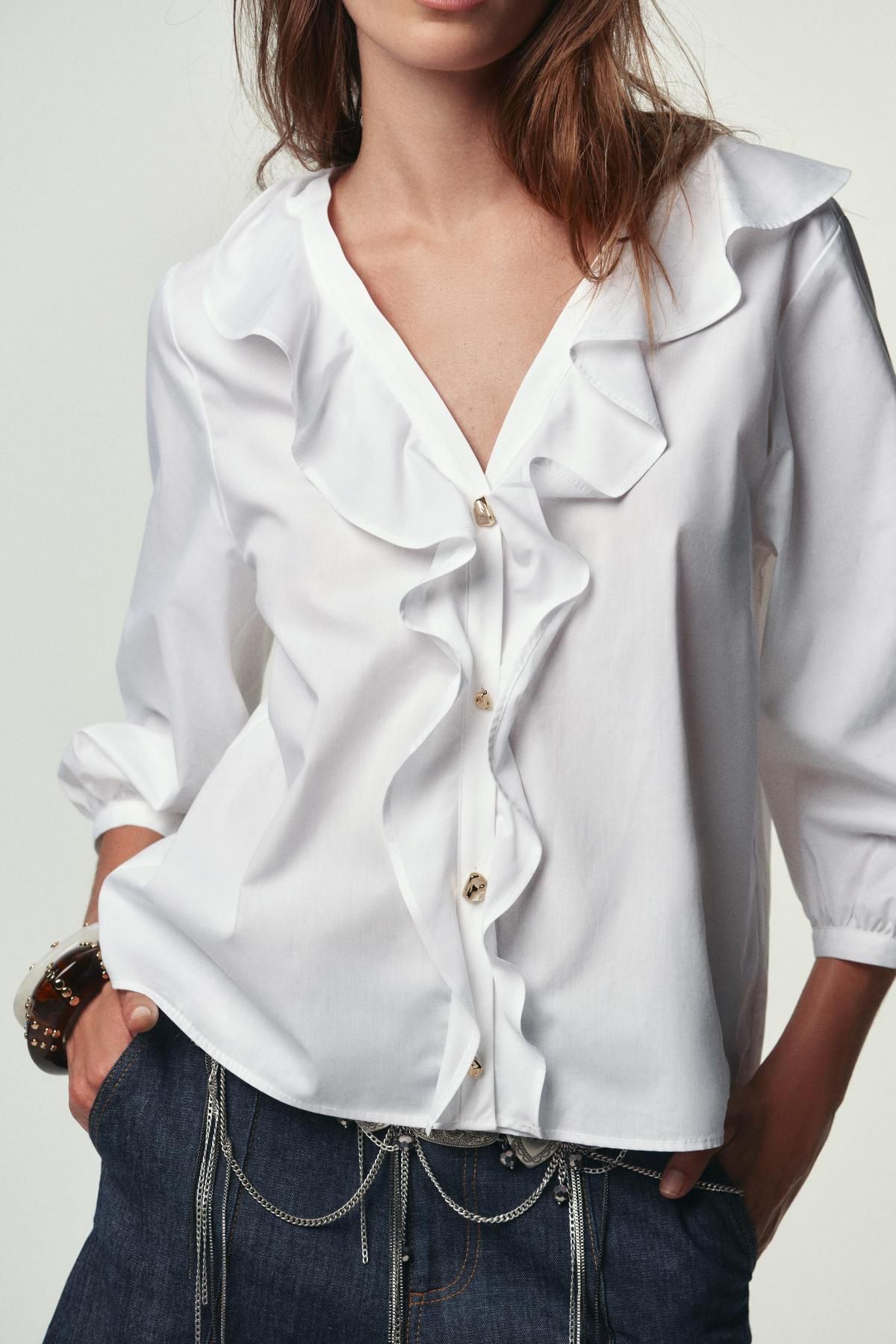 자라 러플 브이넥 골드버튼 포플린 셔츠 2298/154 WHITE - 상세 이미지 3