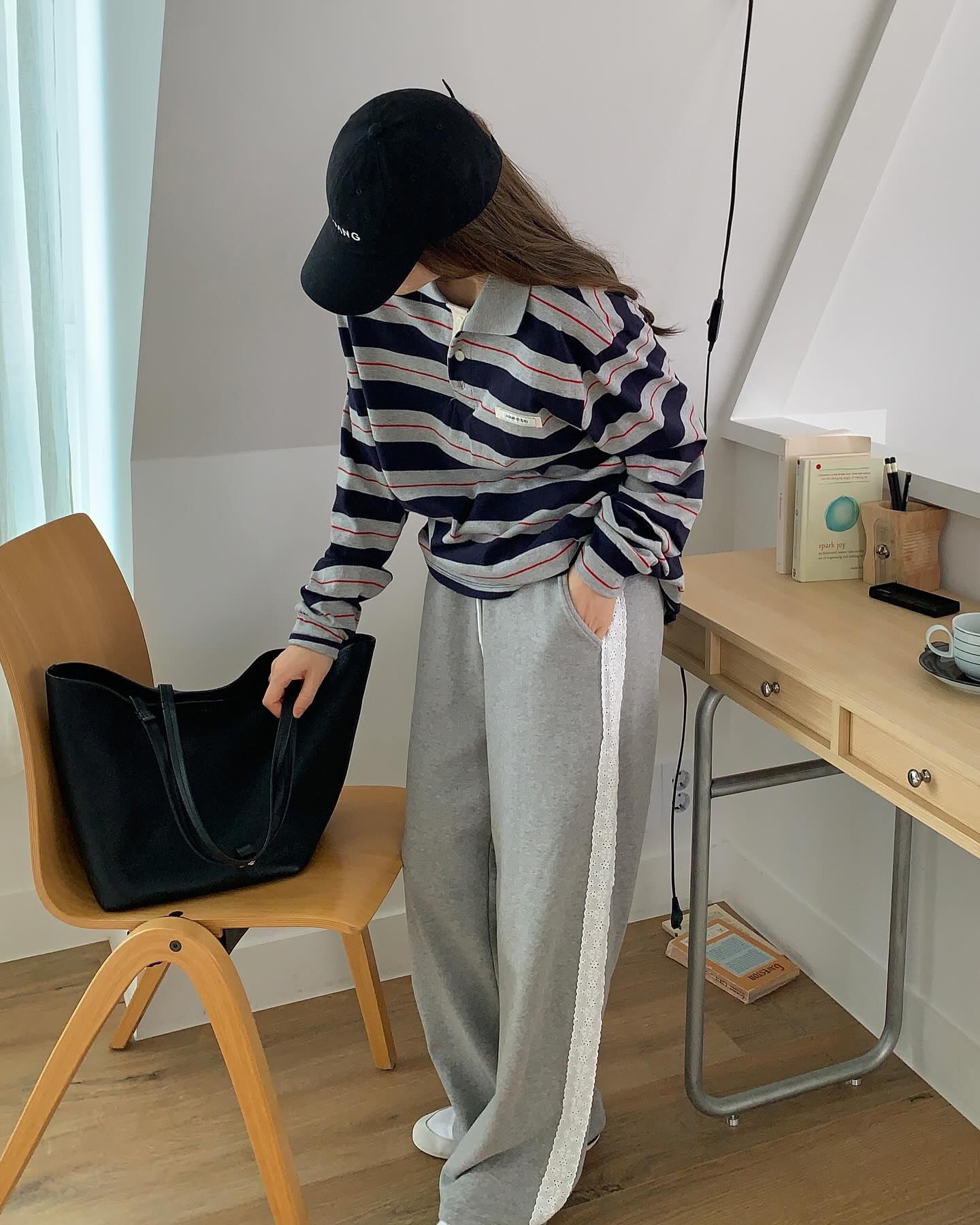 폼스튜디오 레이스 트랙 와이드 트레이닝 팬츠 통바지 - 상세 이미지 2