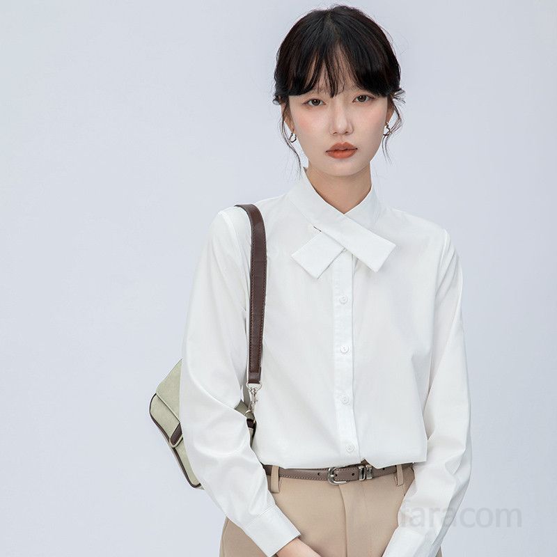 여성 긴팔 화이트 셔츠 구김없는 링클프리 오피스룩 정장 출퇴근용 인터뷰 스타일 깔끔한 데일리 블라우스 - 상품 이미지