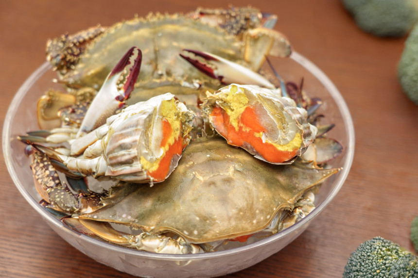 K꽃게 어부가 직접 판매하는 봄 암꽃게 / 1kg 급냉 사진 3