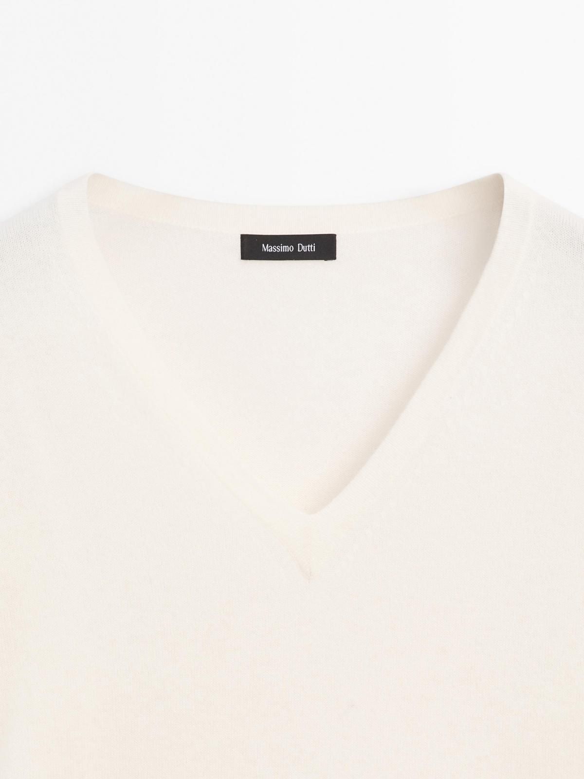 마시모두띠 오버핏 울블렌드 브이넥 니트 스웨터 5750/596 WHITE - 상세 이미지 2