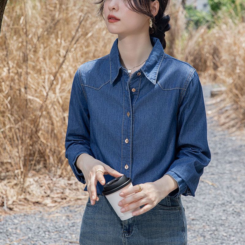 여성 루즈핏 데님 셔츠 심플한 디자인의 올매치 캐주얼 긴팔 탑 봄 여름용 스타일리시한 외출룩 편안한 착용감 데일리 패션 아이템 - 상세 이미지 4