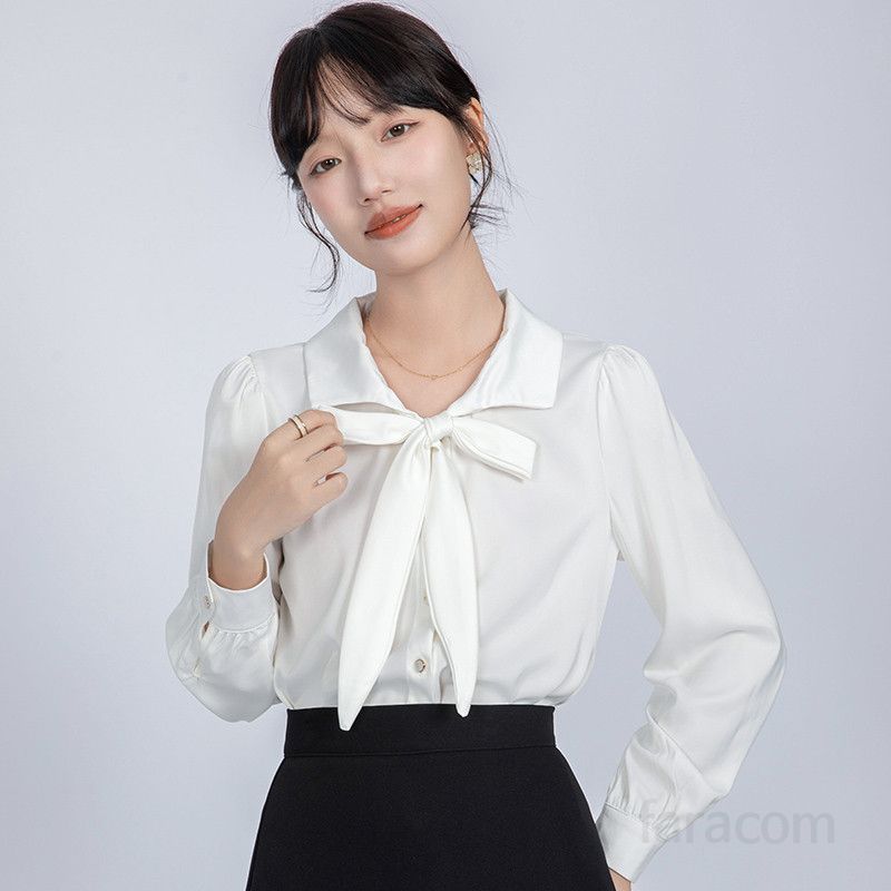 새틴 여성 화이트 블라우스 나비넥타이 셔츠 오피스룩 가을 출근룩 공식 인터뷰용 세련된 스타일의 편안한 착용감 여성정장 셔츠 - 상품 이미지