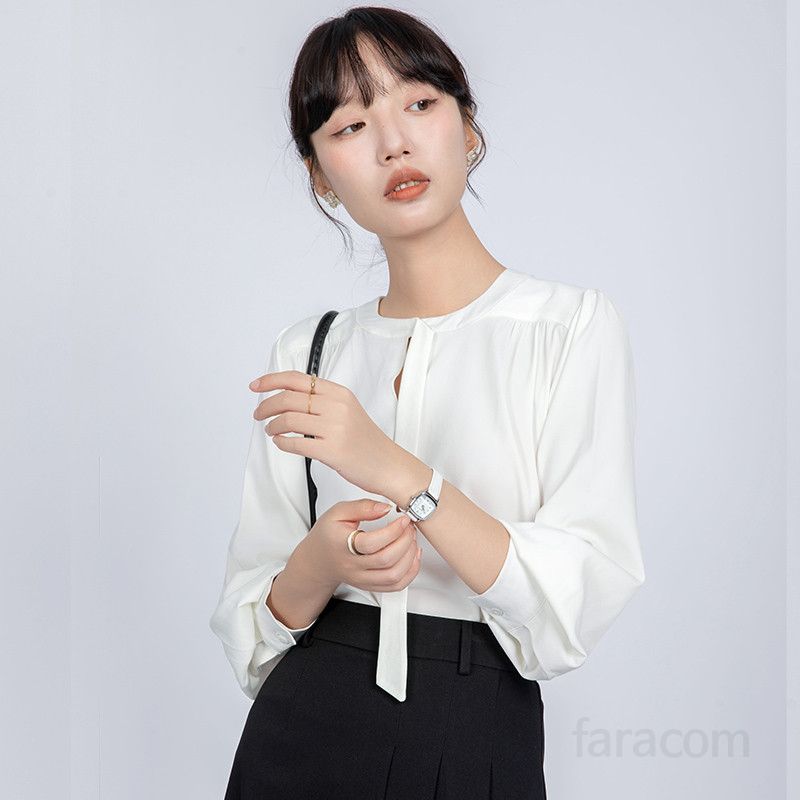 새틴 긴팔 블라우스 여성용 가을 출퇴근용 이너로 적합한 고급스러운 흰색 셔츠 스타일링 쉬운 데일리 아이템 스타일링 모던한 느낌의 트렌디한 디자인 - 상세 이미지 2