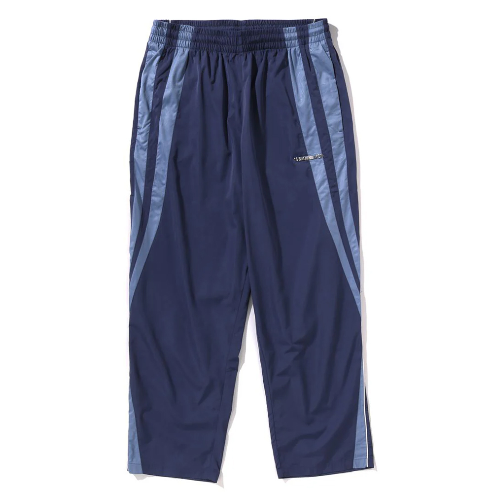 베이프 바지 LINE CAMO METAL LOGO RELAXED FIT TRACK PANTS 1L80-152-306 - 상세 이미지 3