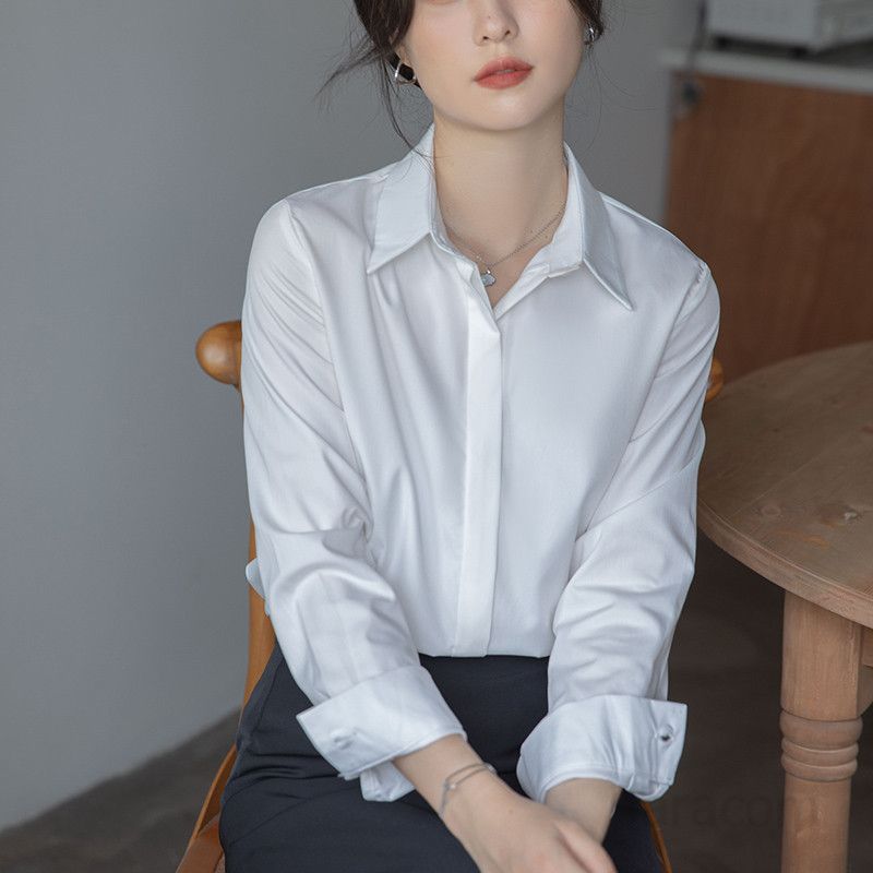 여성 새틴 화이트 셔츠 긴팔 구김없는 정장 출퇴근용 데일리룩 깔끔한 디자인 스타일리시한 작업복 봄여름용 편안한 착용감 링클프리 블라우스 - 상품 이미지