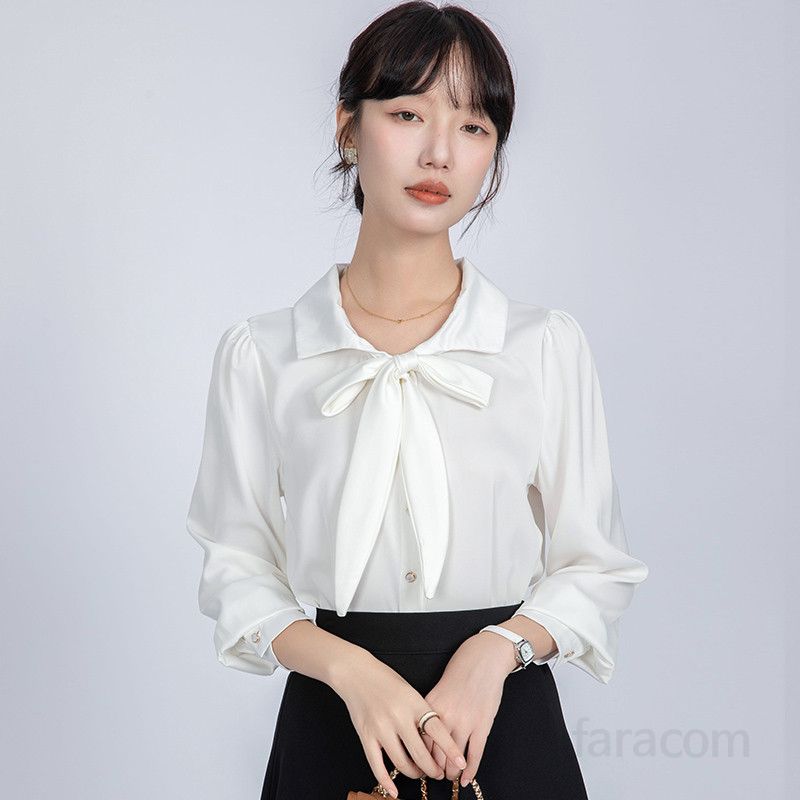 새틴 여성 화이트 블라우스 나비넥타이 셔츠 오피스룩 가을 출근룩 공식 인터뷰용 세련된 스타일의 편안한 착용감 여성정장 셔츠 - 상세 이미지 2