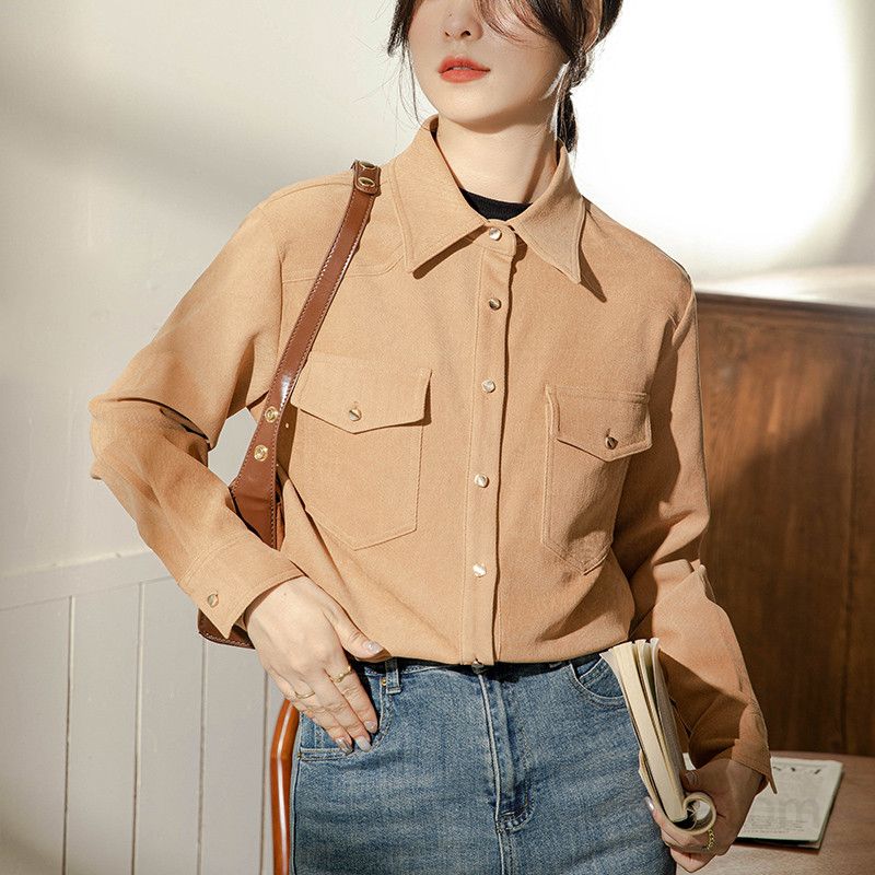여성 코듀로이 긴팔 셔츠 가을 캐주얼 레이어드 스타일 두꺼운 브러시드 촉감 편안한 출퇴근용 데일리룩 모던한 디자인 - 상세 이미지 4