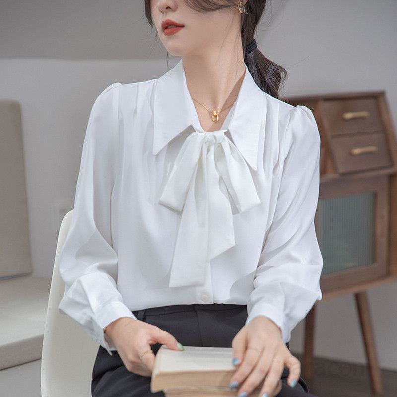 리본타이블라우스 여성 화이트 긴팔 셔츠 봄가을 데일리 출퇴근용 전문 비즈니스 정장 스타일 여유로운 핏 인터뷰용 코디 쉬운 고급스러운 디자인 - 상세 이미지 2