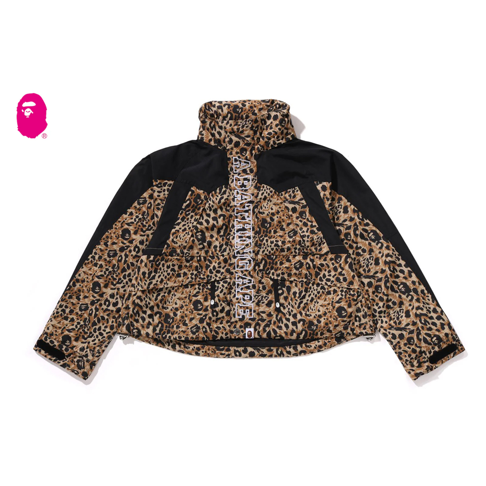 베이프 우먼즈 자켓 WILD LEOPARD PATTERN CROPPED SNOWBOARD JACKET 1L80-240-303 - 상품 이미지