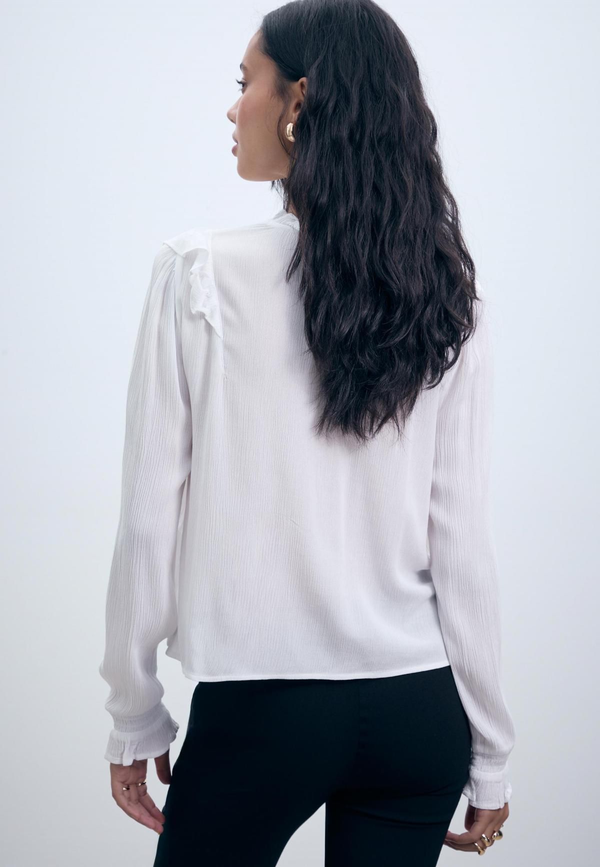스트라디바리우스 러플 버튼 장식 루즈핏 블라우스 6072/799 WHITE - 상세 이미지 4