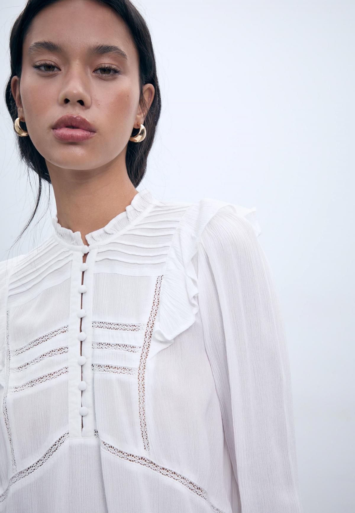 스트라디바리우스 러플 버튼 장식 루즈핏 블라우스 6072/799 WHITE - 상세 이미지 5