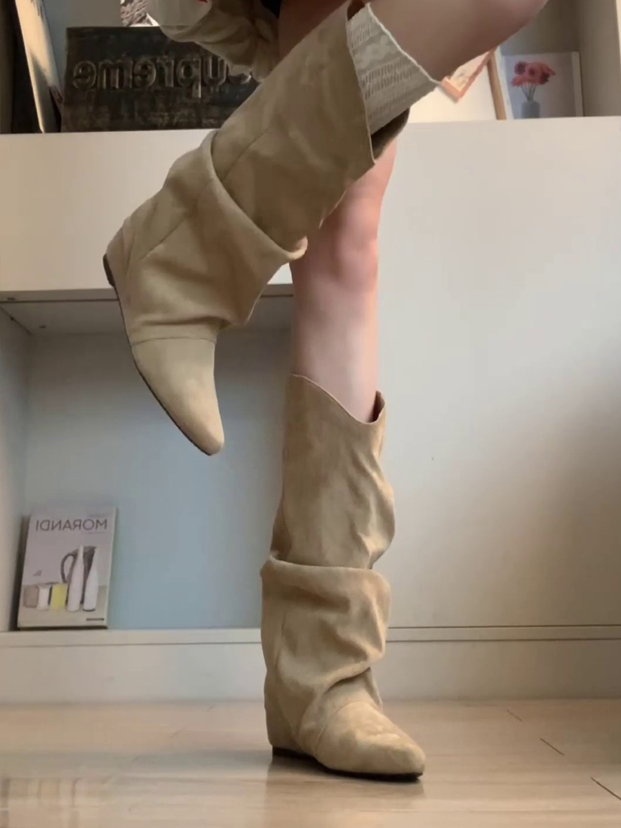 여성 롱부츠 스웨이드 셔링 뾰족코 라이더 베이지 날씬해보이는부츠 고퀄리티 4cm - 상세 이미지 4