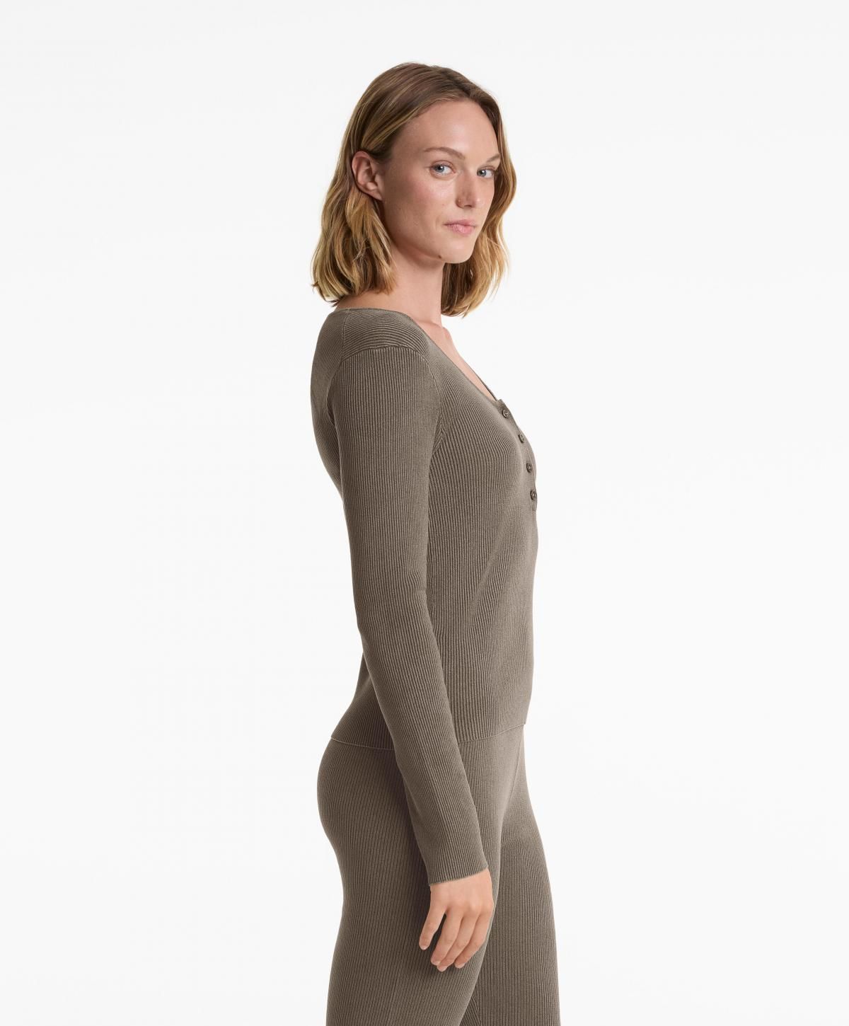 오이쇼 슬림핏 라운드넥 버튼 골지 티셔츠 2280/695 DARKTAUPE - 상세 이미지 5