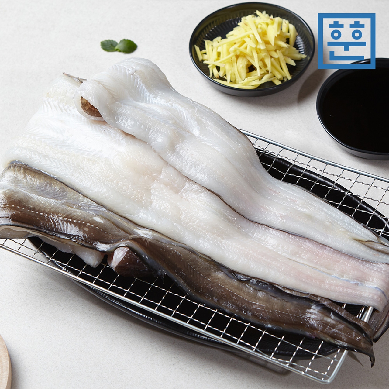 훈훈 자연산 바다장어 1kg 국내산 붕장어 아나고 (손질 후 700g)