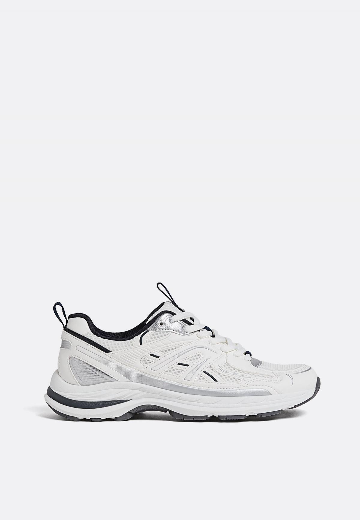 스트라디바리우스 테크니컬 디테일 화이트 베이직 스니커즈 9502/670 WHITE - 메인 이미지