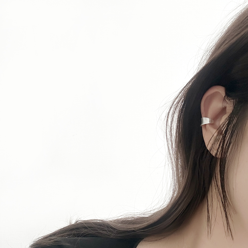 silver925 무광 브러쉬 볼드 이어커프 링 귀찌 귀안뚫는 귀걸이 925실버 남자 이미지 8