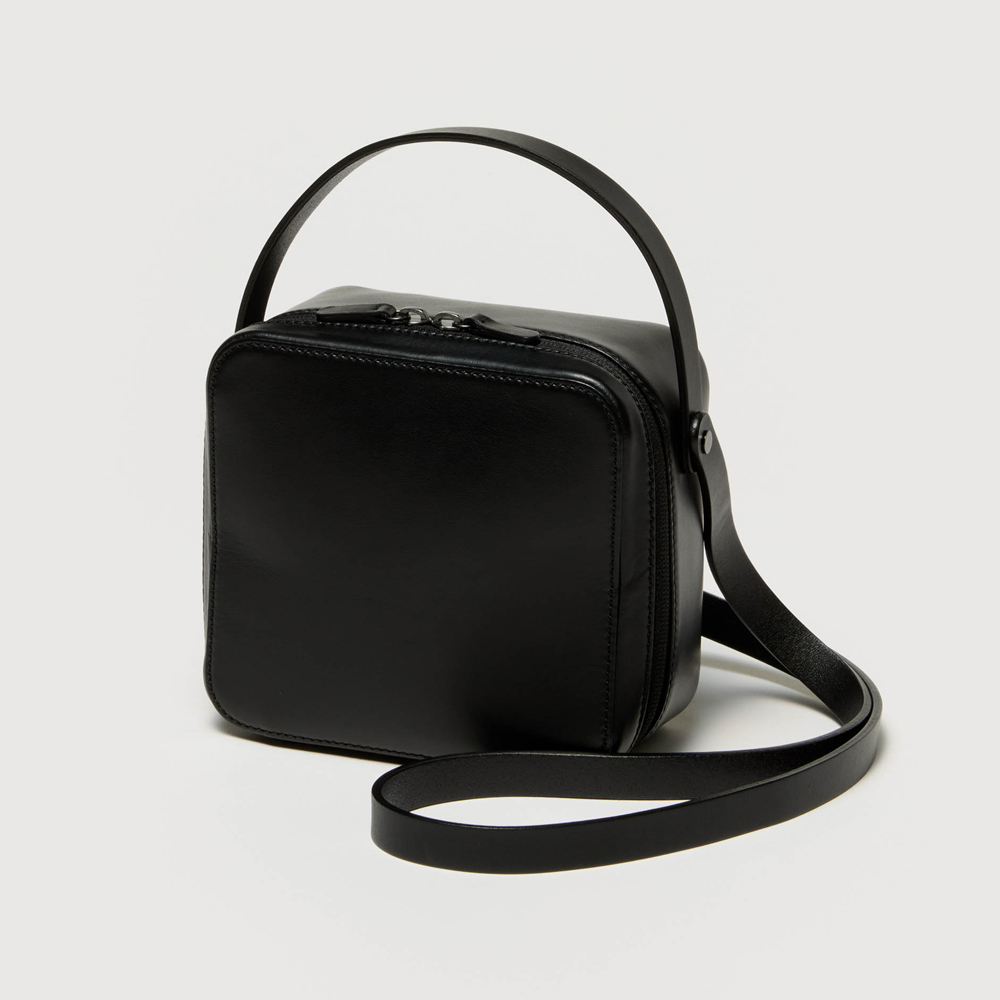오라리 X AETA 우먼즈 숄더백 LEATHER SHOULDER BAG - 상세 이미지 4