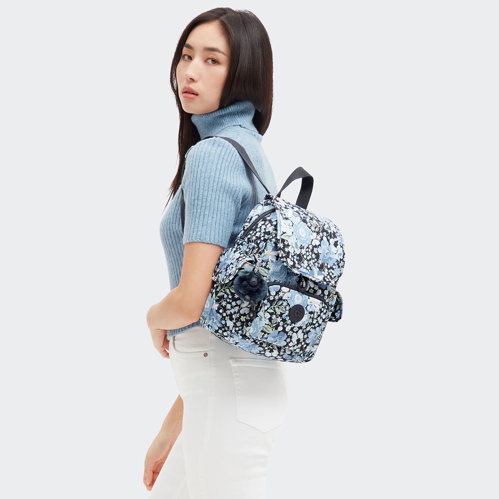 키플링 시티팩 미니 여성용 백팩 블루 플라워 일본한정 KI4628U9N