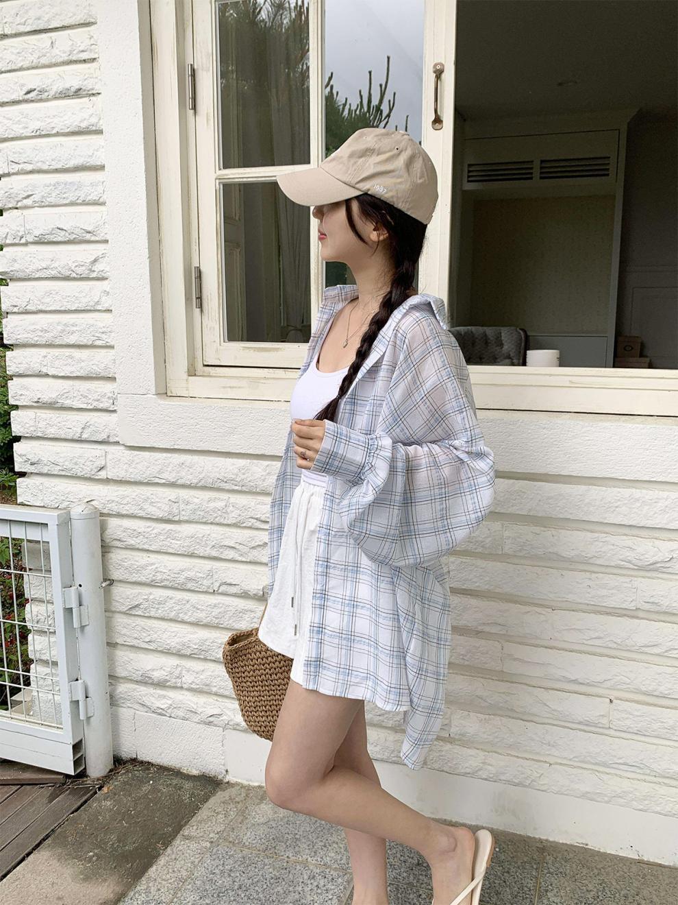 지뉴 시스루 오버핏 체크 셔츠 아우터 | 여름 여성용 얇은 데일리 간절기 살안타 바람막이 - 상품 이미지