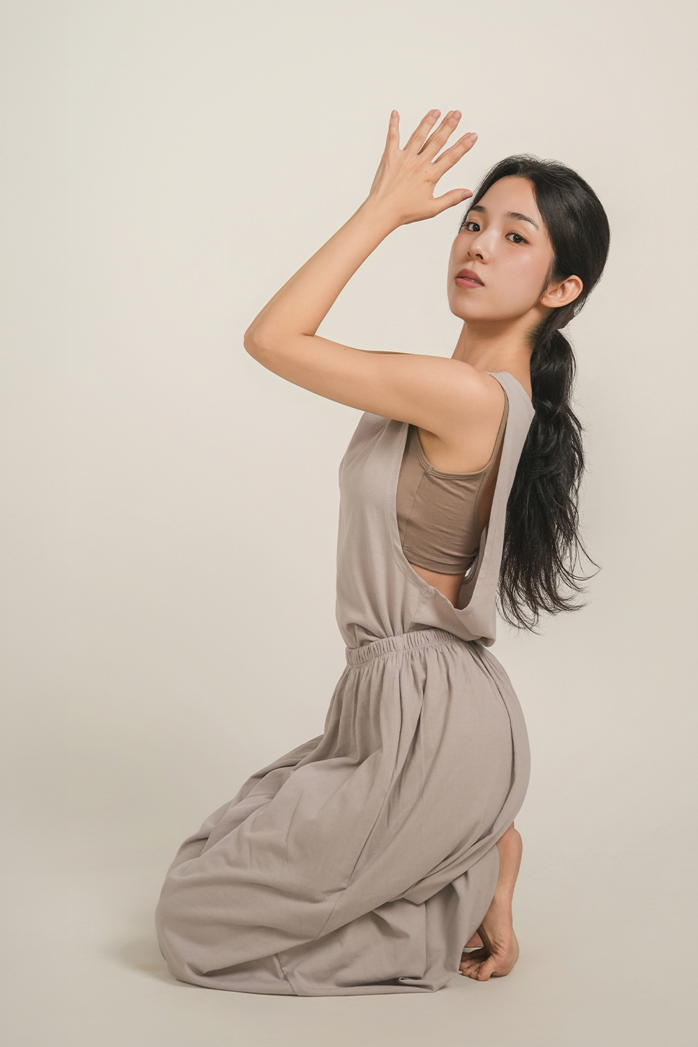 [에스라티] 릴리즈 요가 나시 커버업 티셔츠 요가복 필라테스 스포츠 민소매 운동복 상의 - 상세 이미지 2